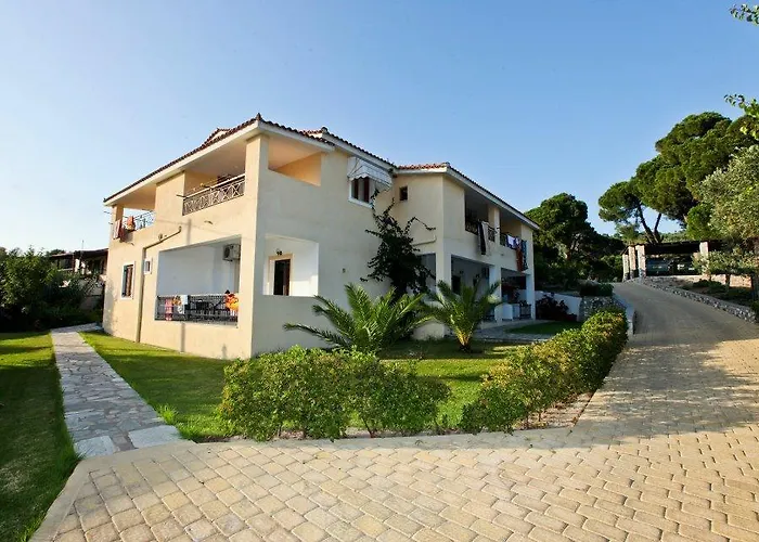 Sunset & Guest house *